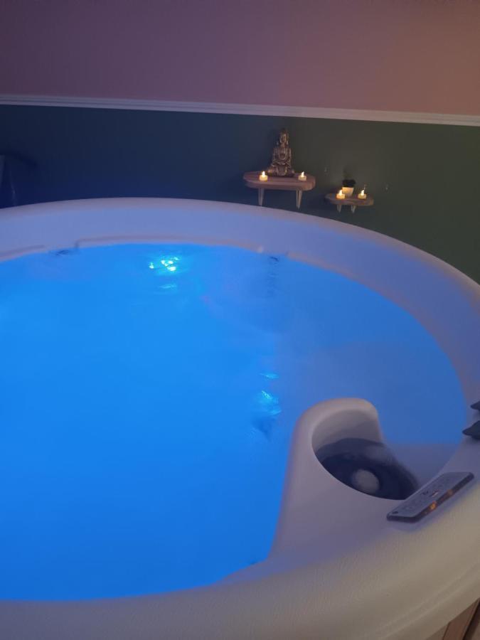 Gite Et Spa Au Secret Du Bonheur Hotel Pouilly-sur-Serre Luaran gambar